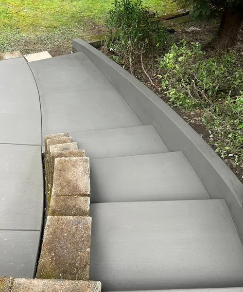 Broom Finish Steps ,retaining Wall And Patio, Integral Concrete Color in Mercer Island 